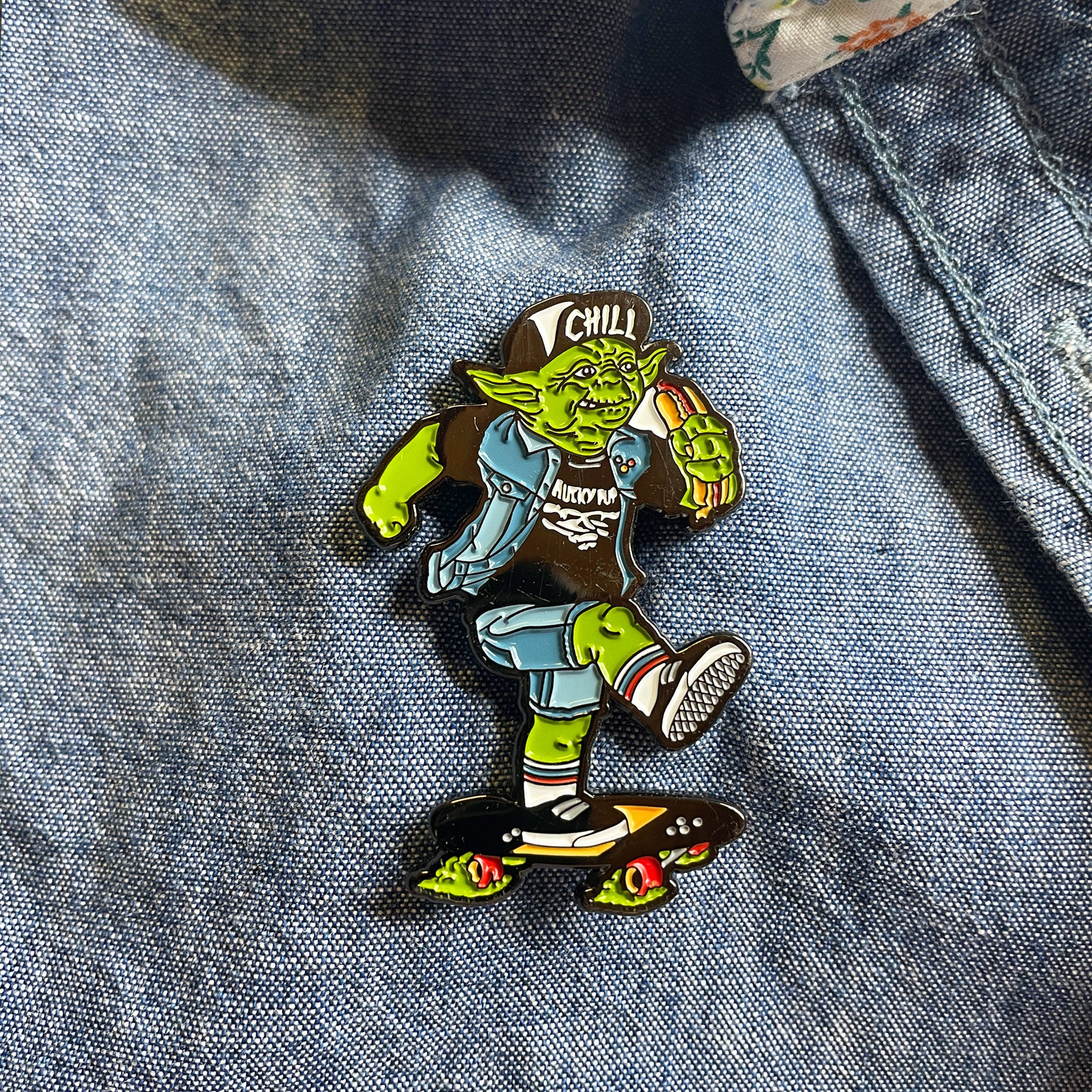 Star Wars | Yoda Skater | Enamel Pin – Muckychris